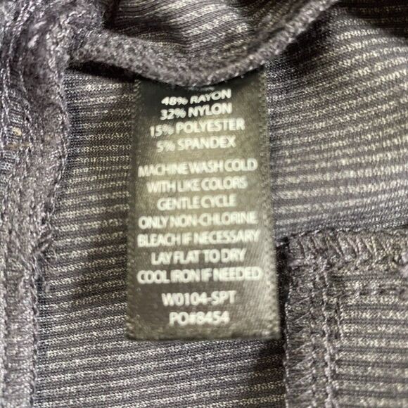 Betabrand Women’s Medium Boot Cut Pull On Dress Pants Yoga Pants Gray Pinstripe - Picture 5 of 8